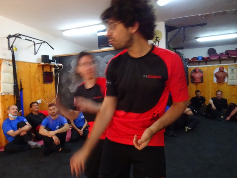 Kung Fu Academy di Sifu Mezzone Arti Marziali e palestra di Sport da Combattimento Wing Chun Weng Chun Tjun Tai Chi Taijiquan Qigong Sanda Difesa Personale (163)